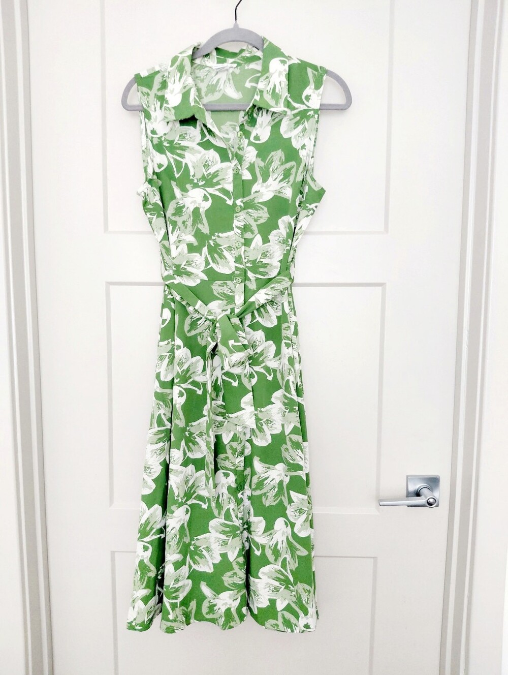 Green Floral Sleeveless Midi Dress with Tie Belt